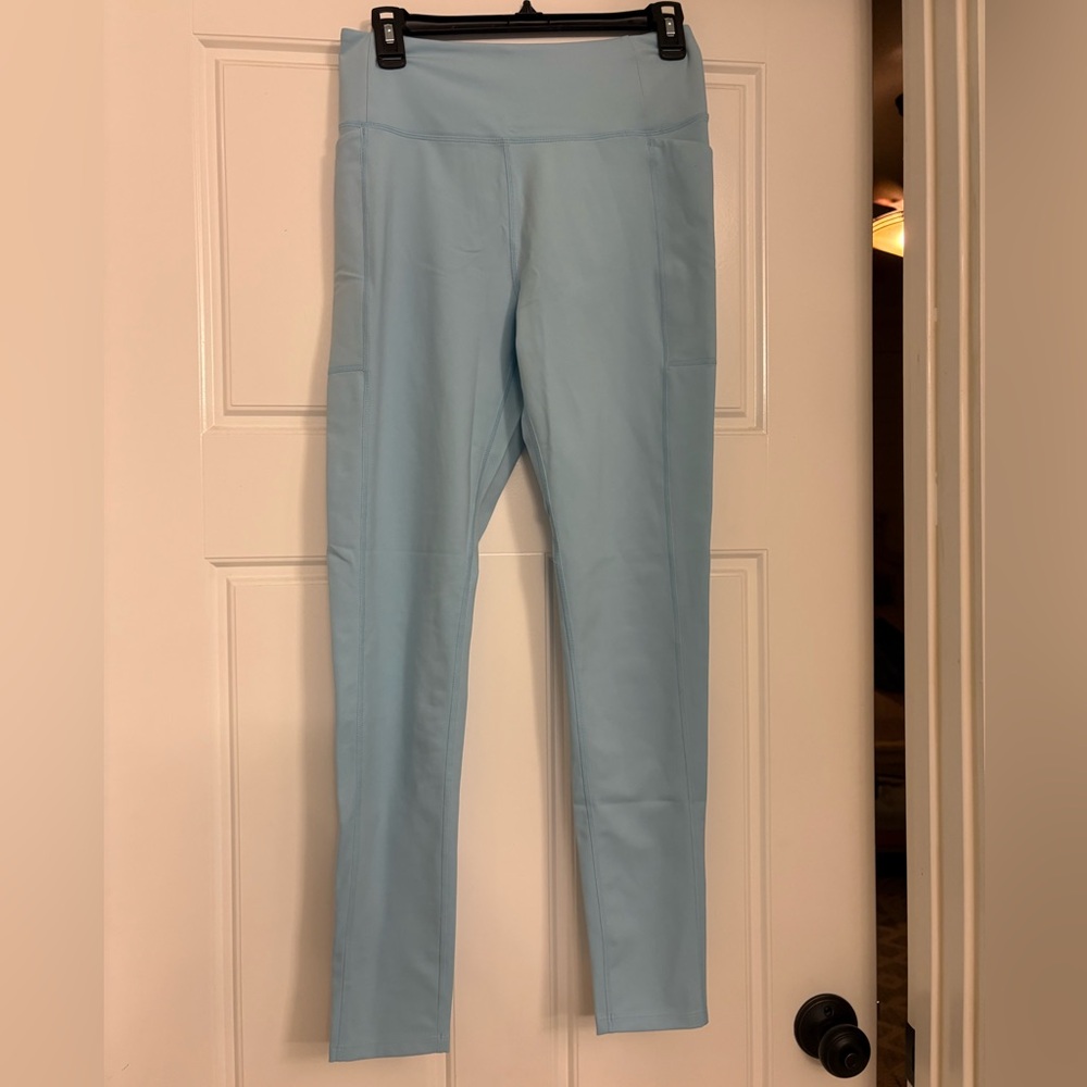 Girlfriend Collective NWT - high waisted leggings - light blue - L (fits more M)